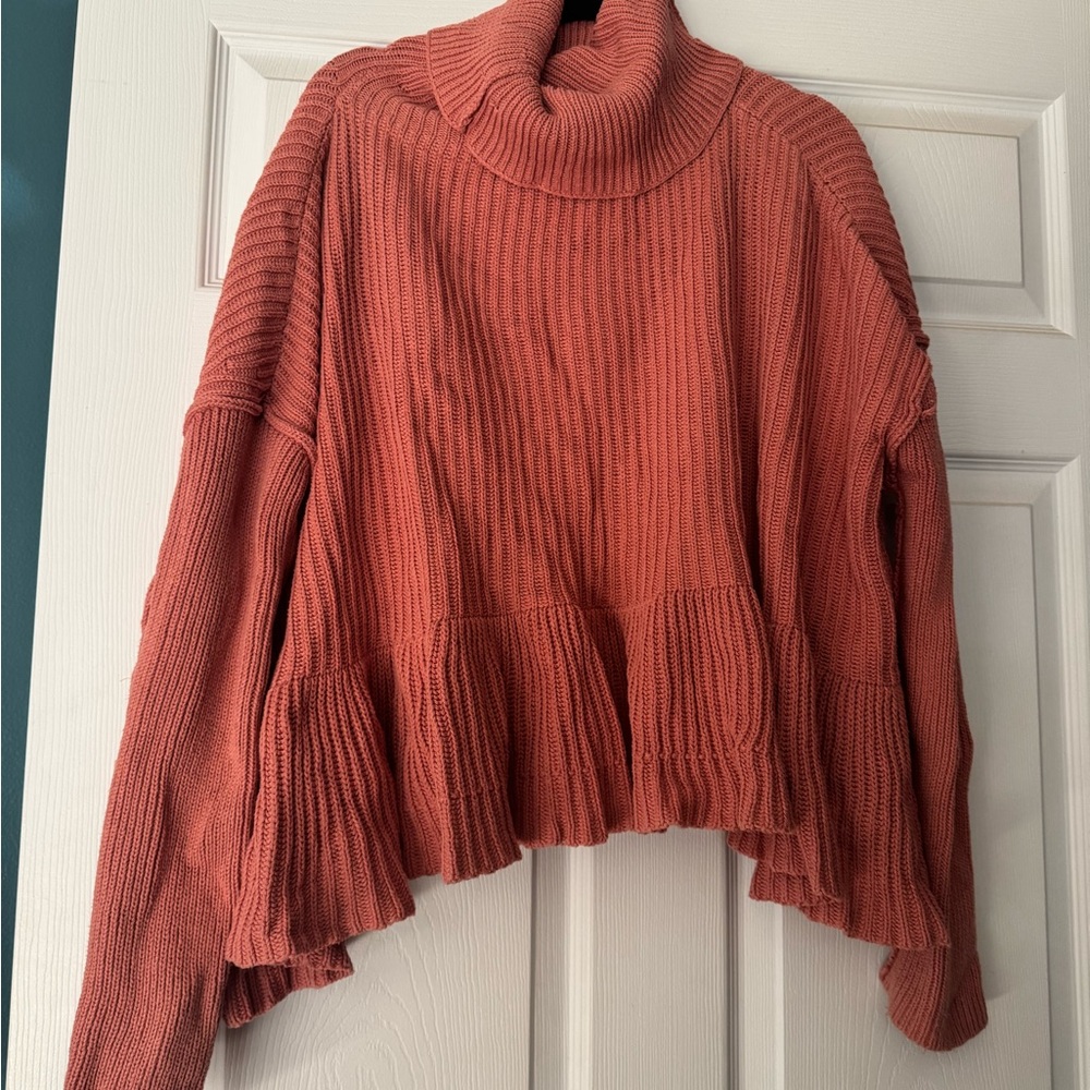Cute oversized FP sweater!